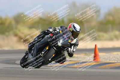 media/Nov-05-2022-SoCal Trackdays (Sat) [[f8d9b725ab]]/Turn 2 (1120am)/